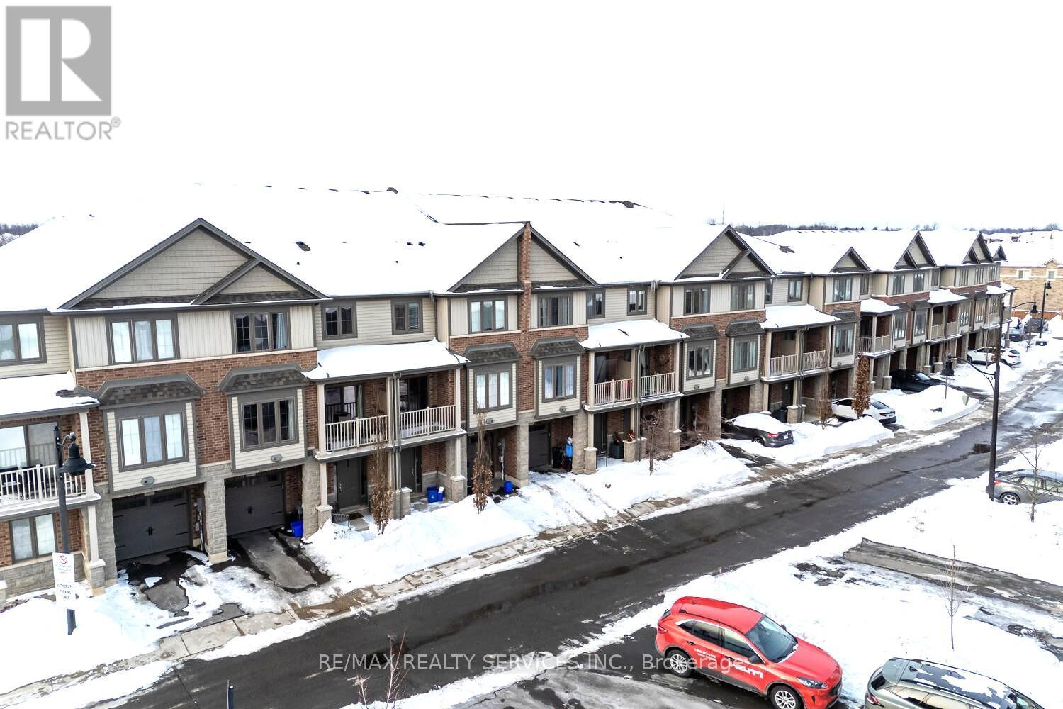7 Ridgeside Lane, Hamilton, ON - Outdoor With Balcony With Facade