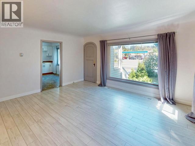 4627 Joyce Ave, Powell River, BC