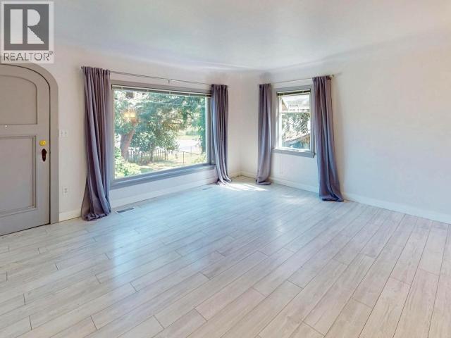 4627 Joyce Ave, Powell River, BC