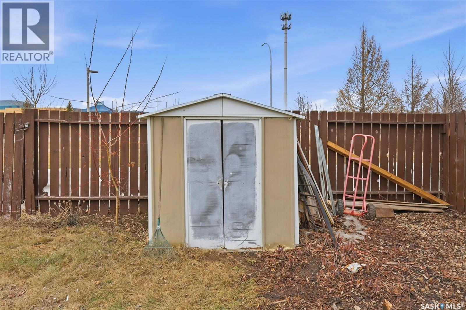 142 Heise Crescent, Saskatoon, SK - Outdoor