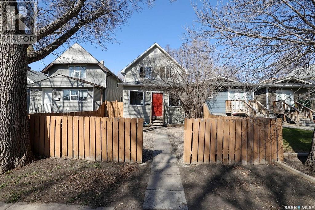 2066 Wallace Street, Regina, SK - Outdoor