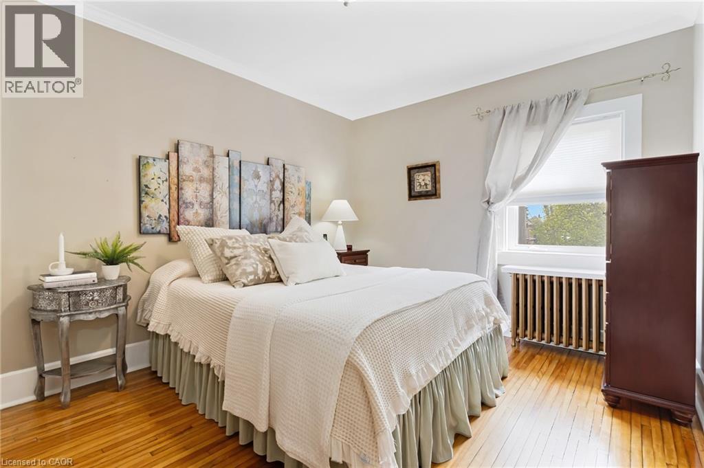 115 Filbert Street, Kitchener, ON - Indoor Photo Showing Bedroom