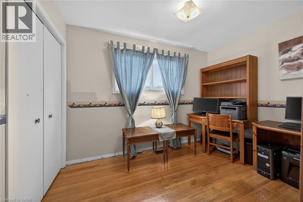 582 Woodview Road, Burlington, ON - Indoor