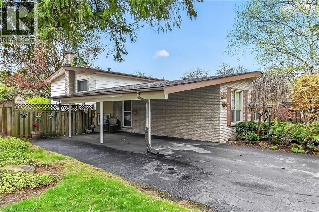 582 Woodview Road, Burlington, ON - Outdoor