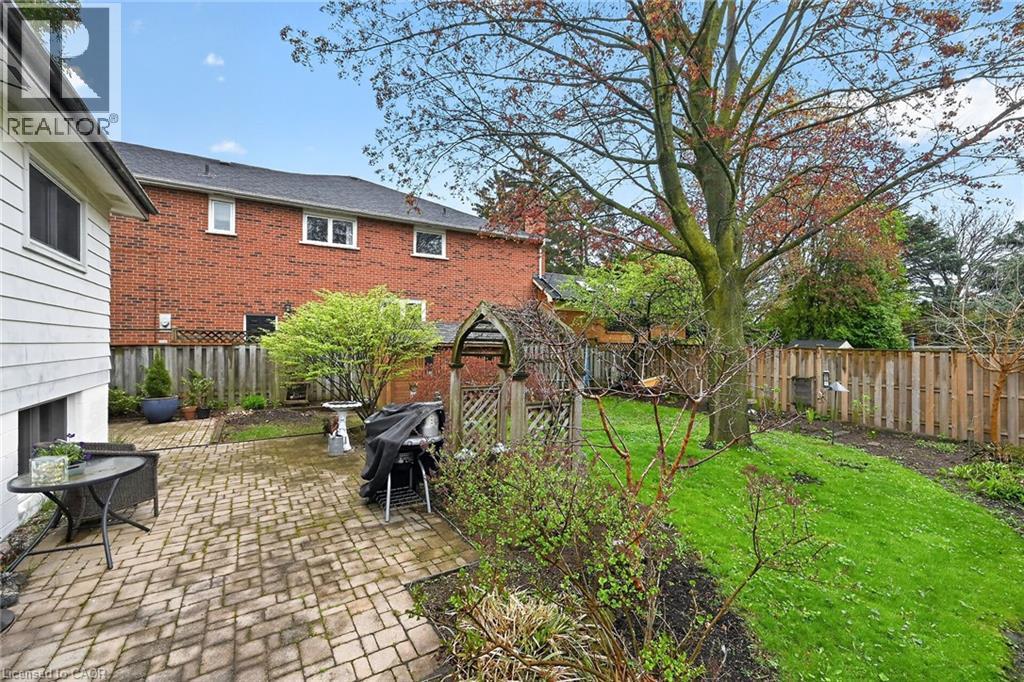 582 Woodview Road, Burlington, ON - Outdoor