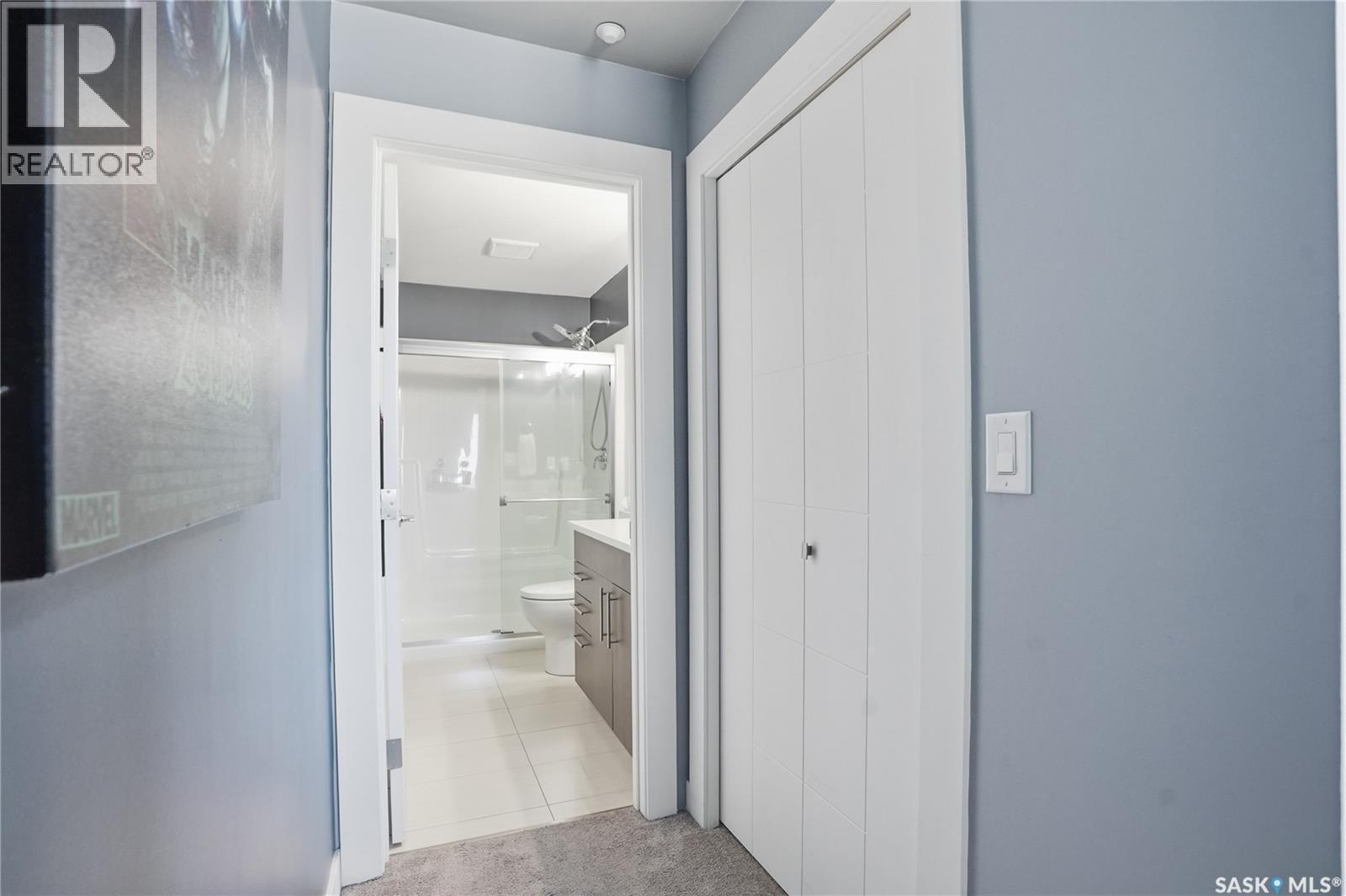 322 142 Pawlychenko Lane, Saskatoon, SK - Indoor Photo Showing Bathroom