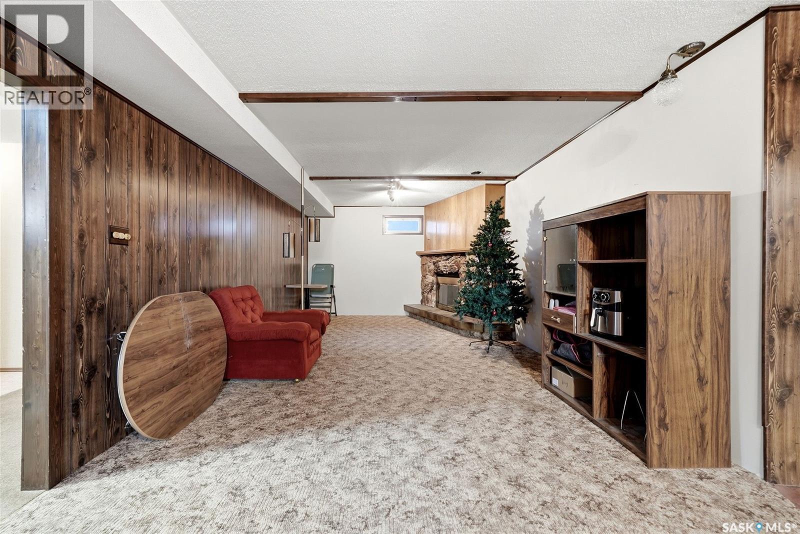158 Trifunov Crescent, Regina, SK - Indoor Photo Showing Other Room