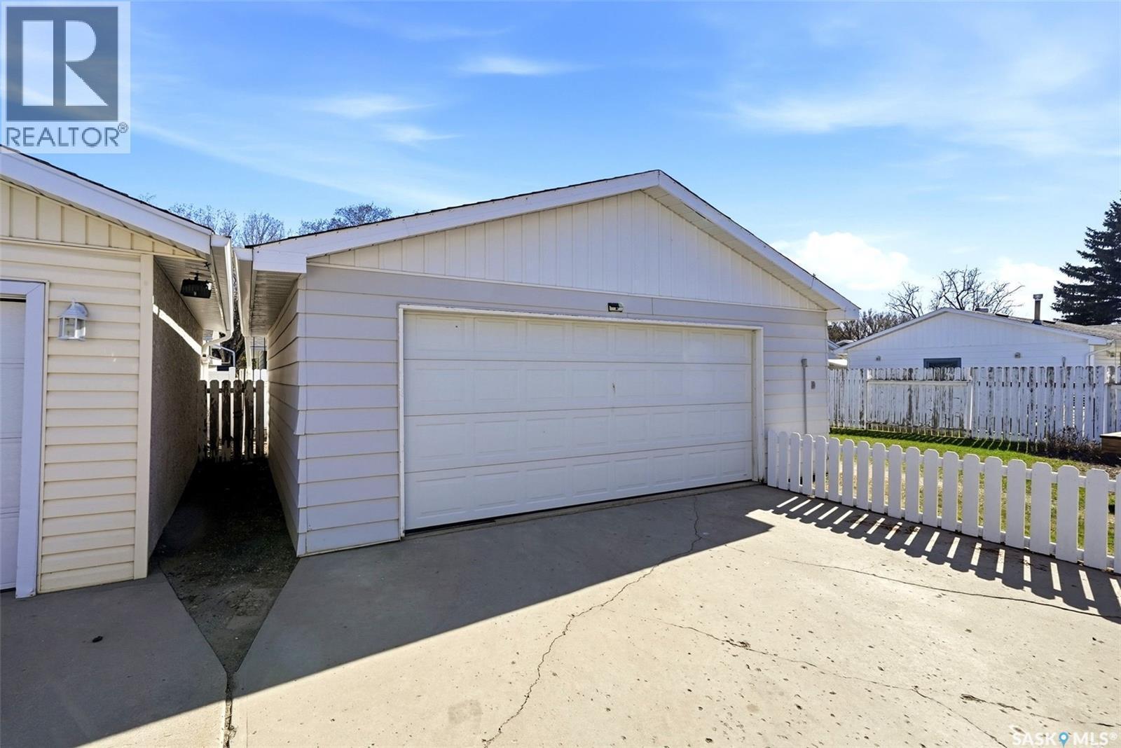 158 Trifunov Crescent, Regina, SK - Outdoor With Exterior