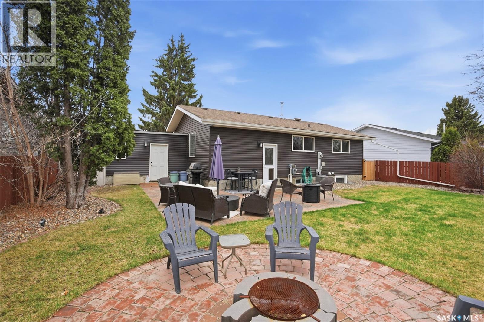 411 Auld Crescent, Saskatoon, SK - Outdoor With Exterior