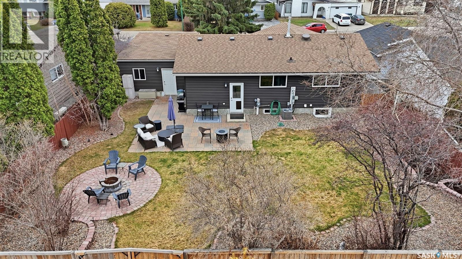 411 Auld Crescent, Saskatoon, SK - Outdoor