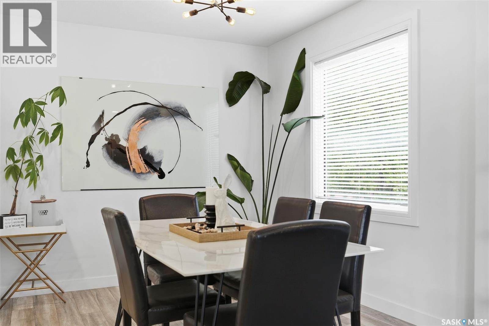 411 Auld Crescent, Saskatoon, SK - Indoor Photo Showing Dining Room