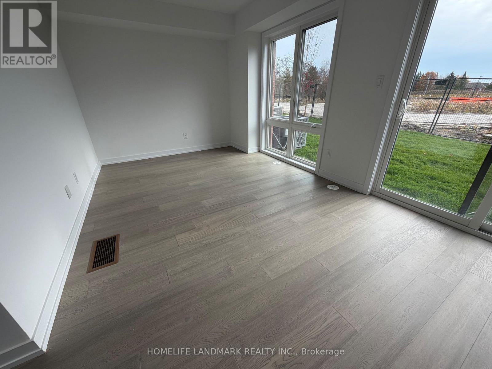 23 Bancroft Lane, Richmond Hill, ON - Indoor Photo Showing Other Room