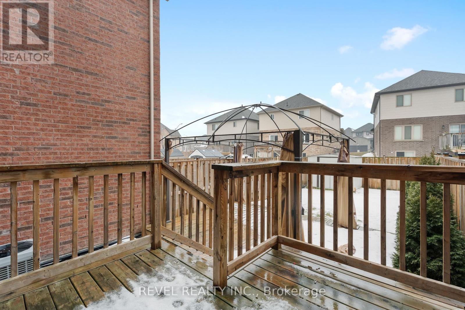 35 Sunset Way, Thorold, ON - Outdoor