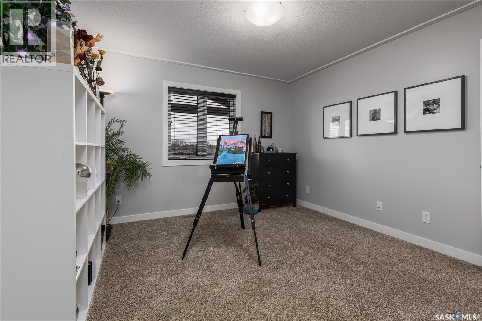 212 Iron Bridge Drive, Moose Jaw, SK - Indoor