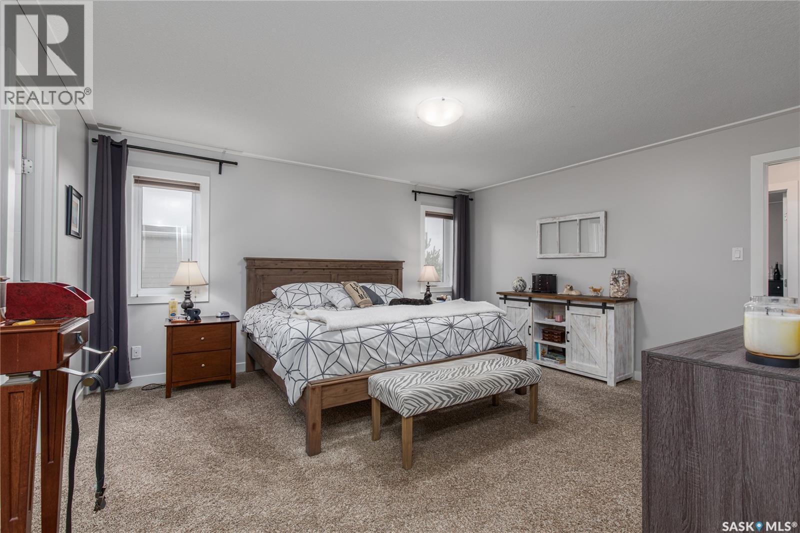 212 Iron Bridge Drive, Moose Jaw, SK - Indoor Photo Showing Bedroom