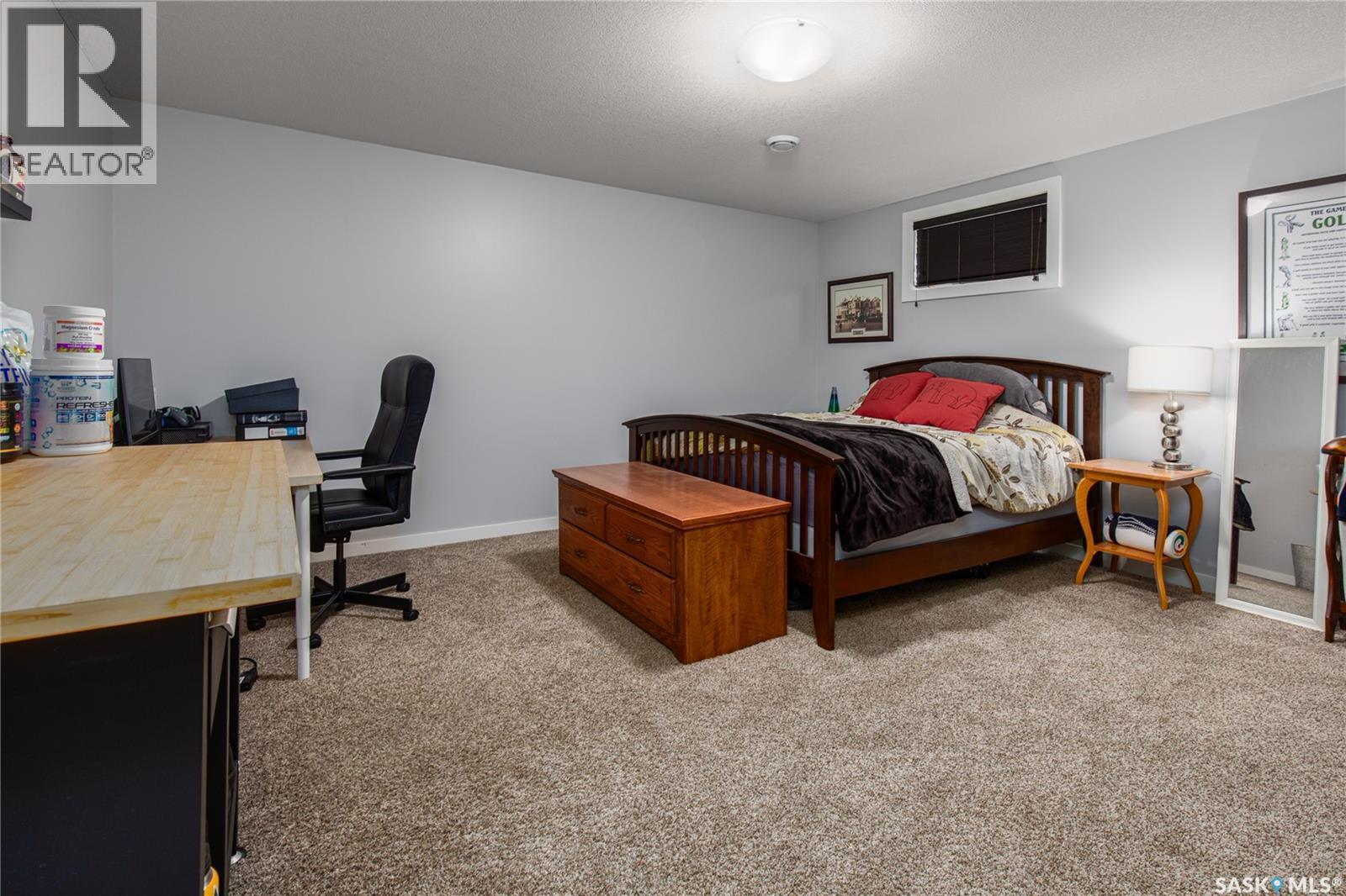 212 Iron Bridge Drive, Moose Jaw, SK - Indoor Photo Showing Bedroom