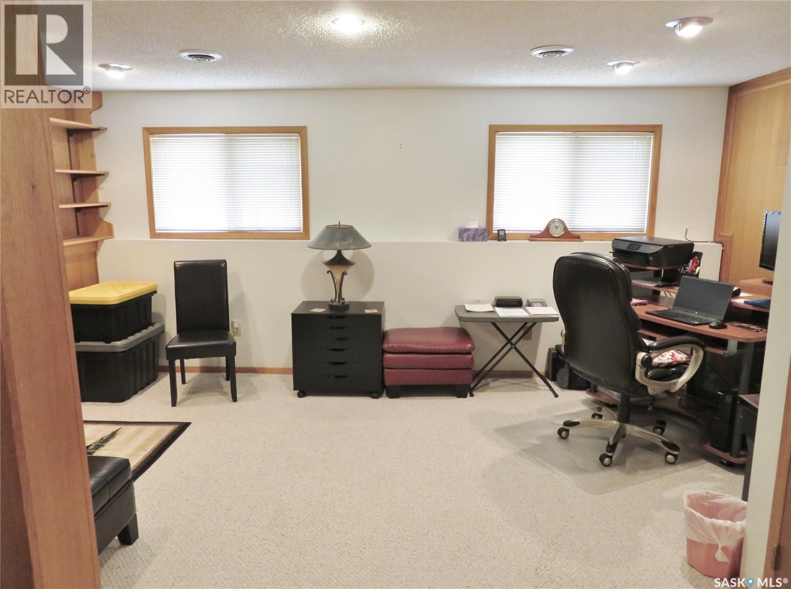 315 Benesh Crescent, Saskatoon, SK - Indoor Photo Showing Office