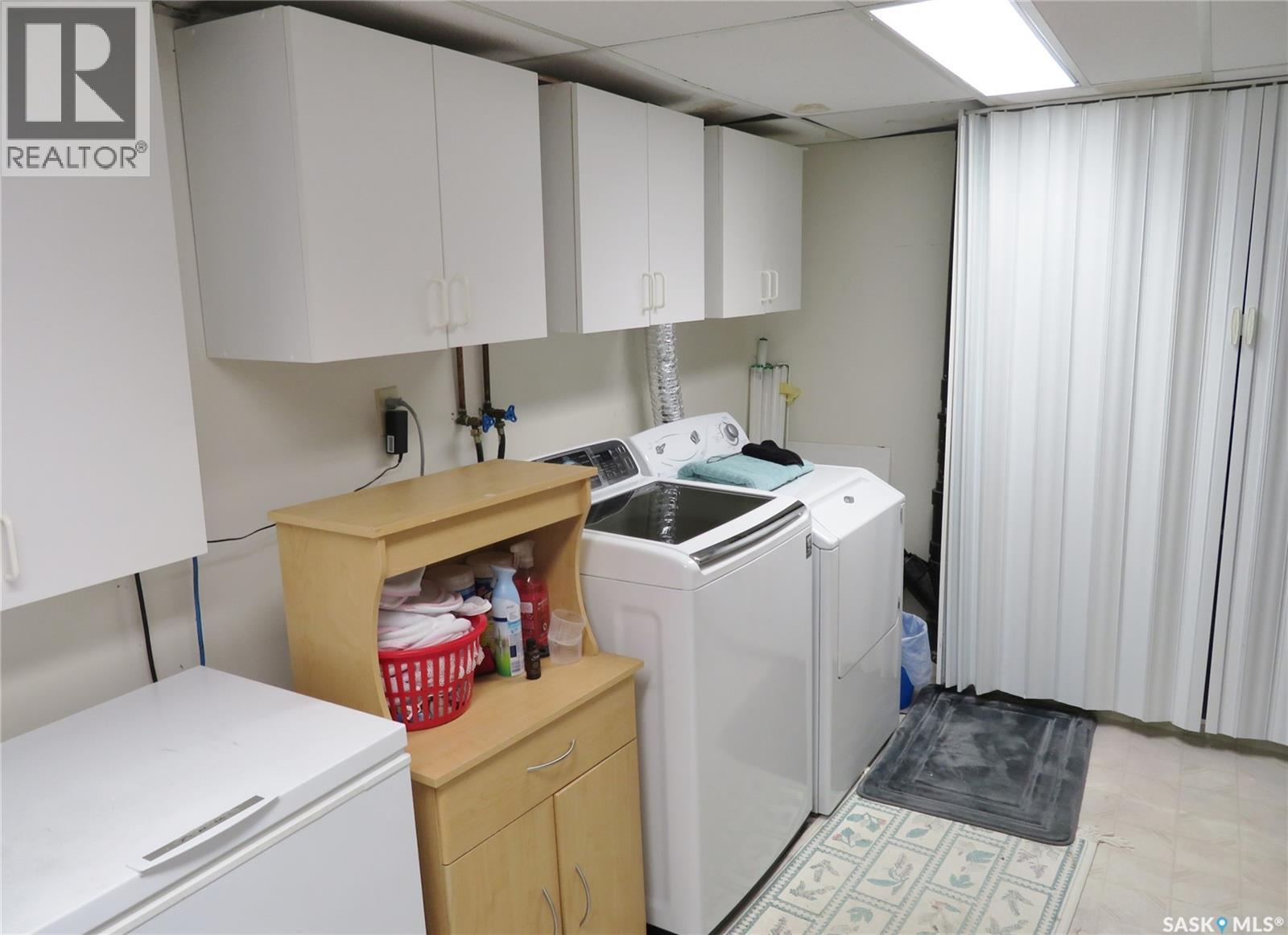 315 Benesh Crescent, Saskatoon, SK - Indoor Photo Showing Laundry Room