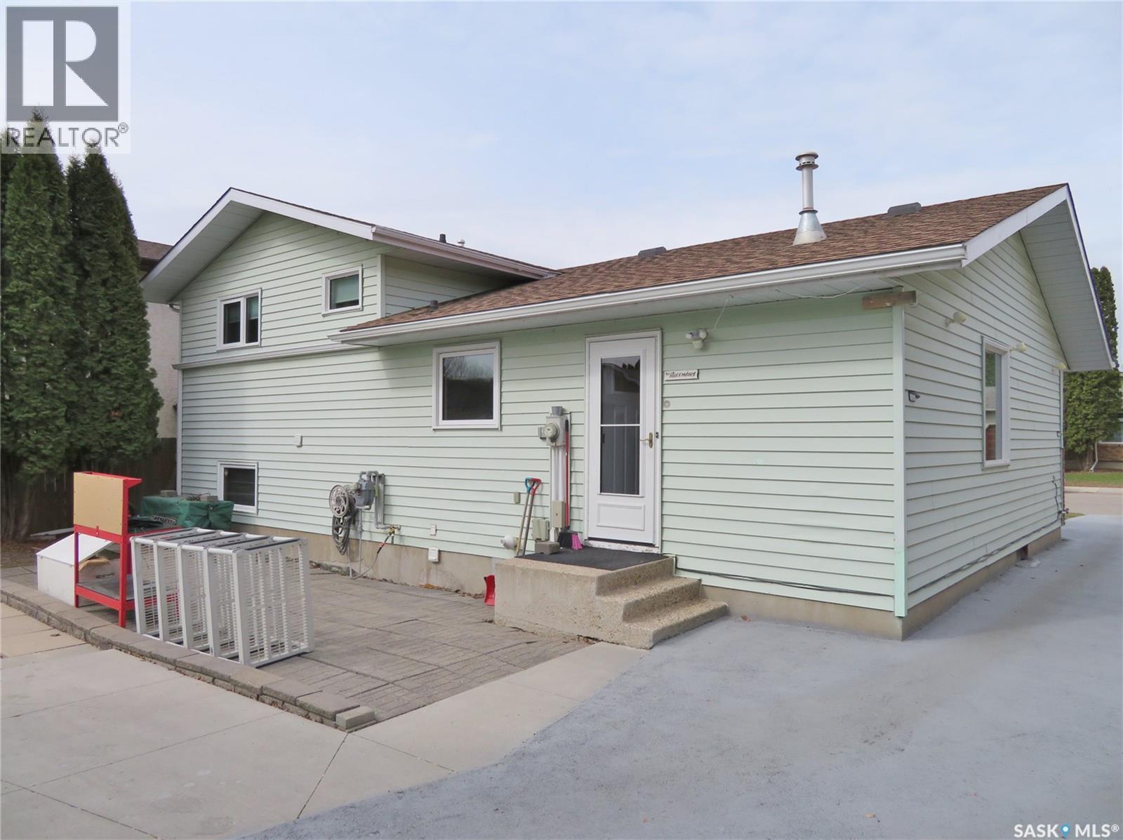 315 Benesh Crescent, Saskatoon, SK - Outdoor With Exterior