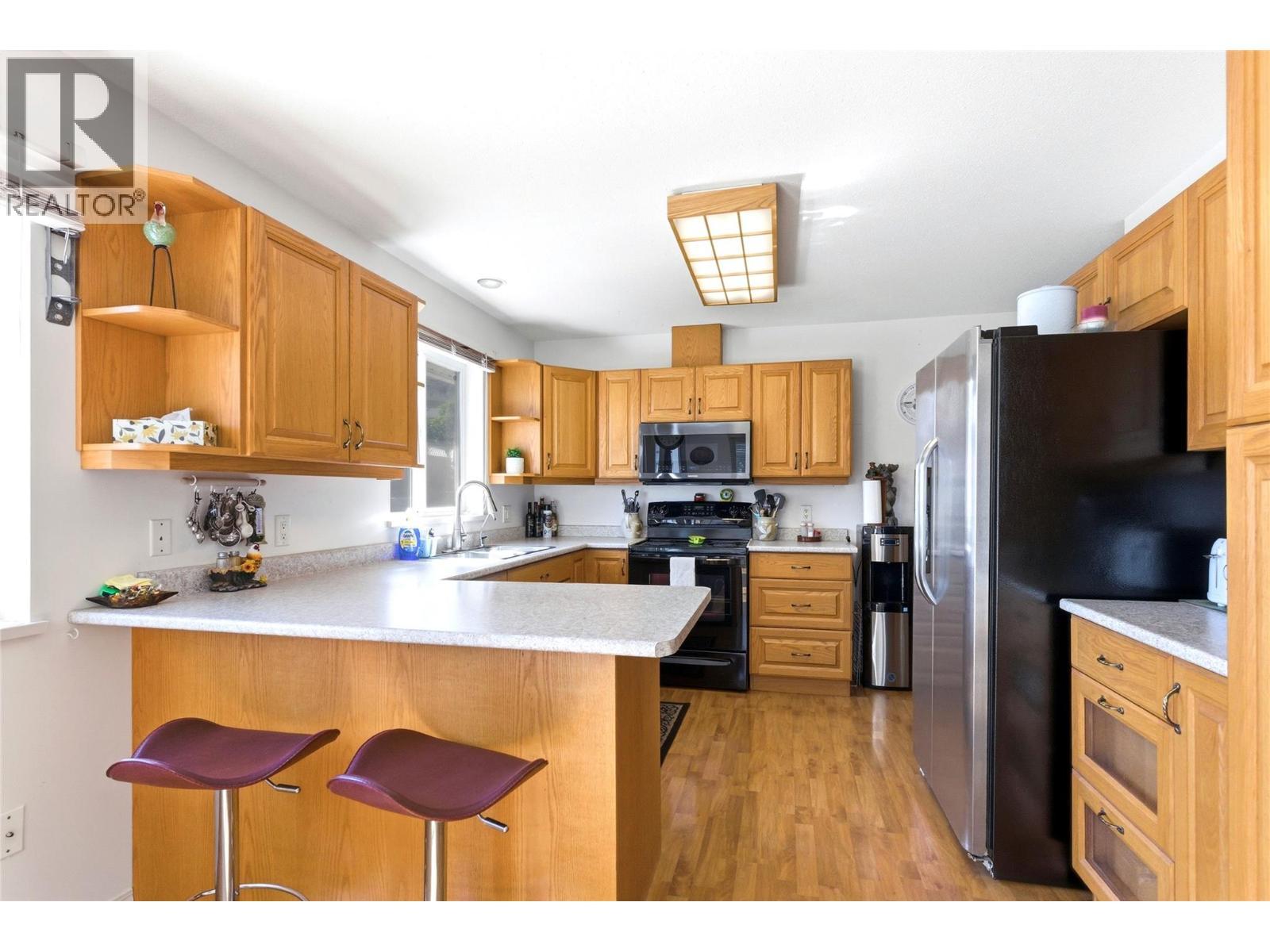 1411 Pears Place, Ashcroft, BC - Indoor Photo Showing Kitchen