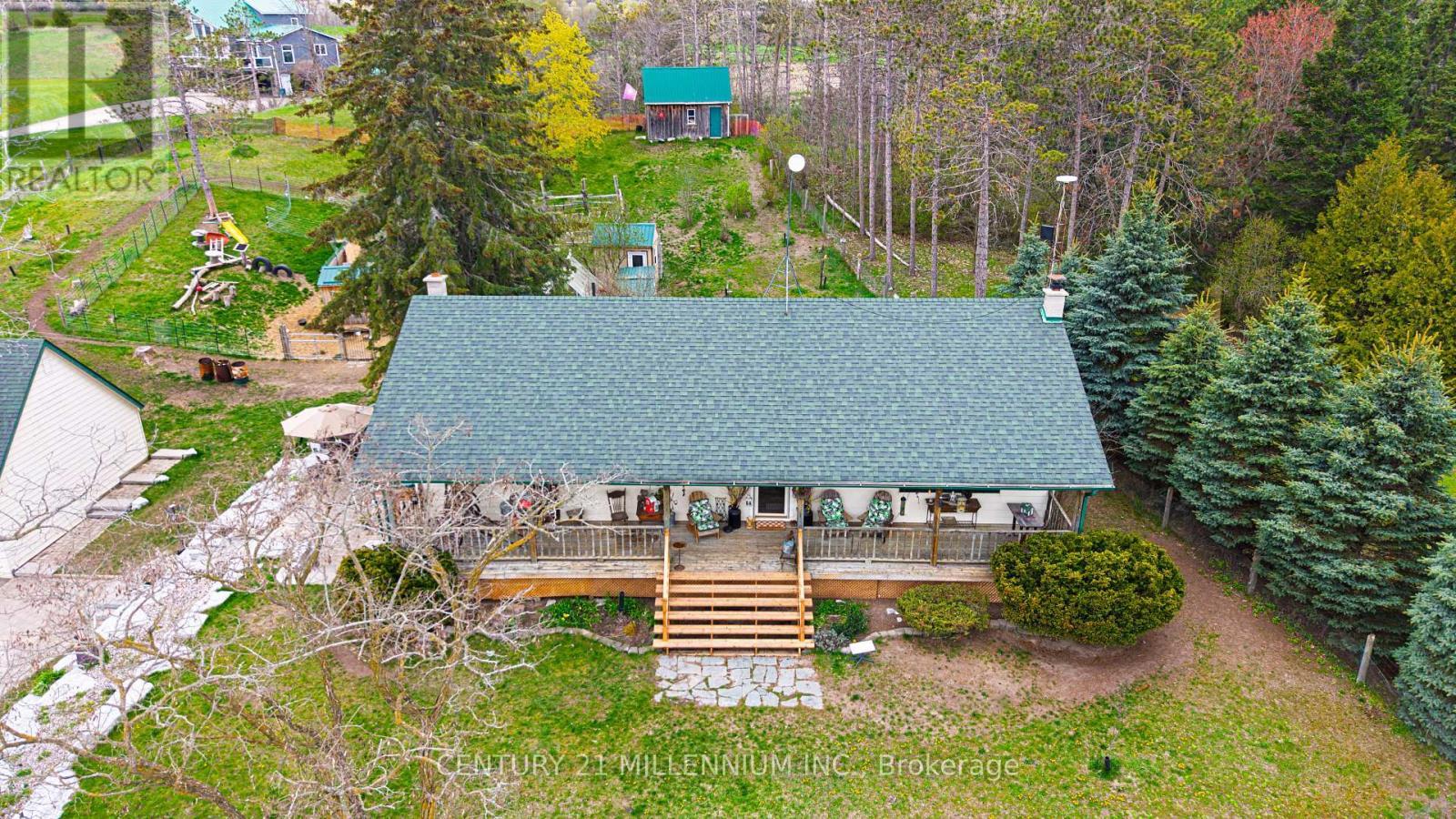 6046 3Rd Line, Essa, ON - Outdoor With Deck Patio Veranda