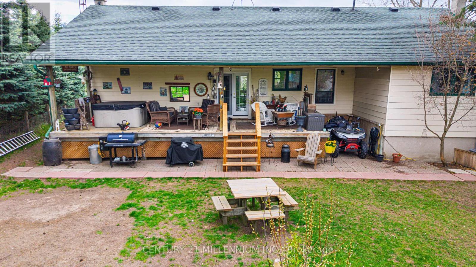 6046 3Rd Line, Essa, ON - Outdoor With Deck Patio Veranda