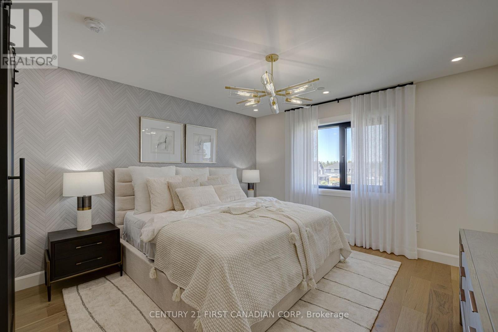 133 Basil Crescent, Middlesex Centre (Ilderton), ON - Indoor Photo Showing Bedroom