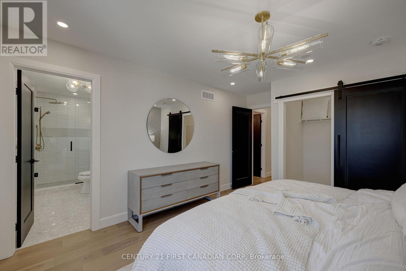 133 Basil Crescent, Middlesex Centre (Ilderton), ON - Indoor Photo Showing Bedroom
