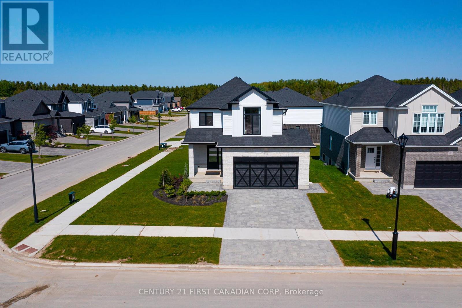 133 Basil Crescent, Middlesex Centre (Ilderton), ON - Outdoor With Facade