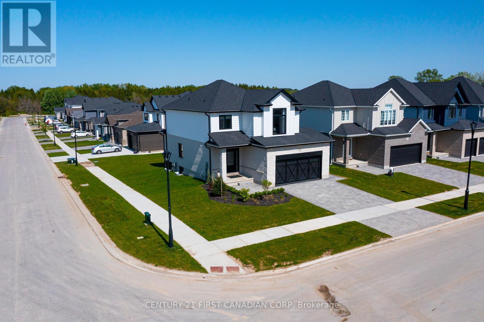 133 Basil Crescent, Middlesex Centre (Ilderton), ON - Outdoor With Facade