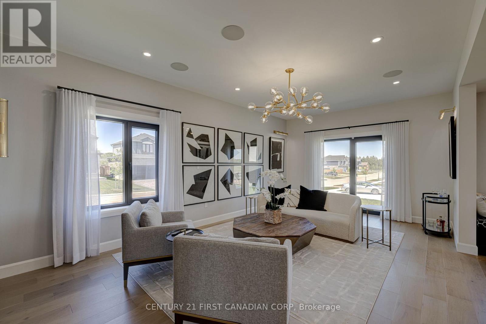 133 Basil Crescent, Middlesex Centre (Ilderton), ON - Indoor Photo Showing Living Room