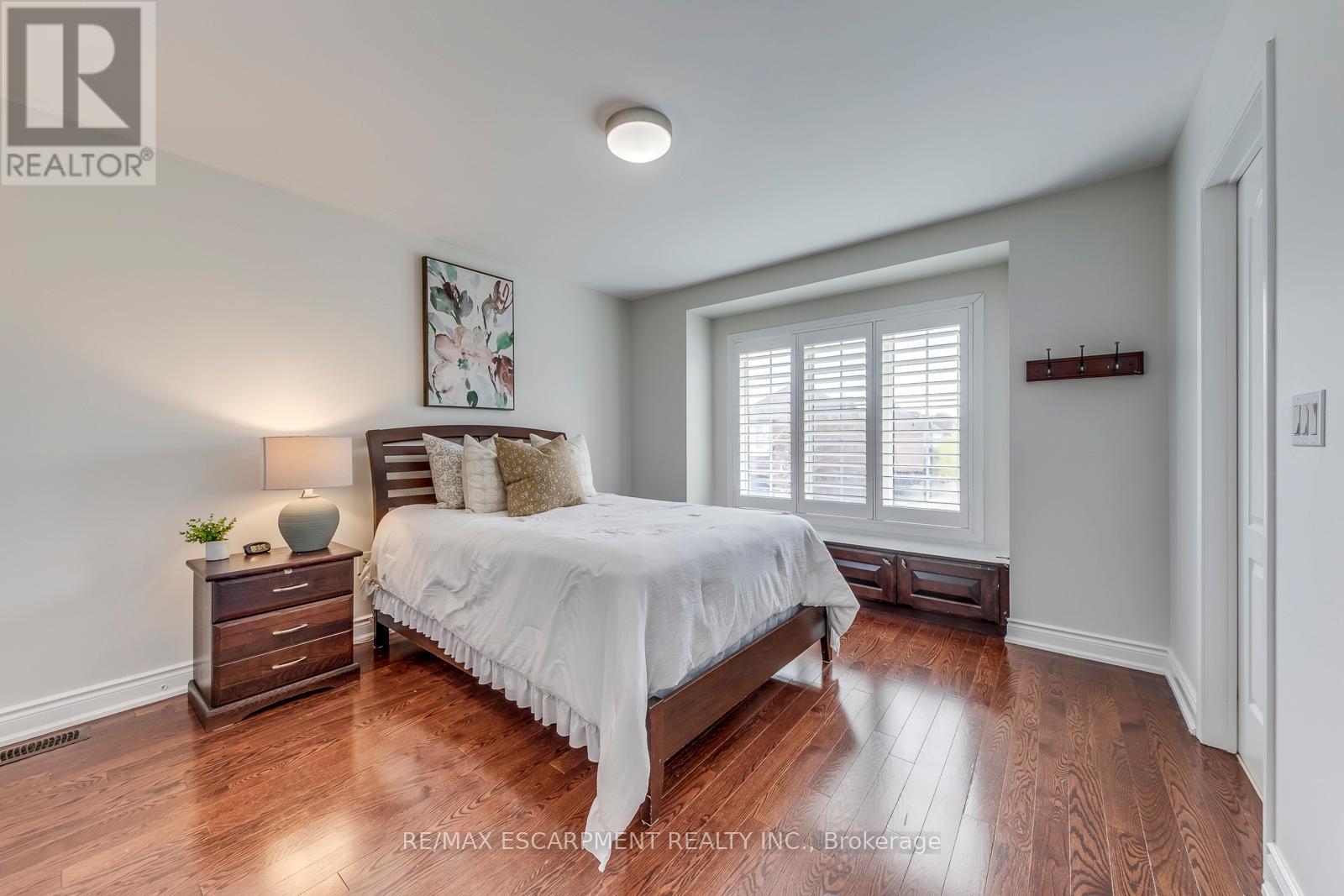 4208 Fuller Crescent, Burlington, ON - Indoor Photo Showing Bedroom