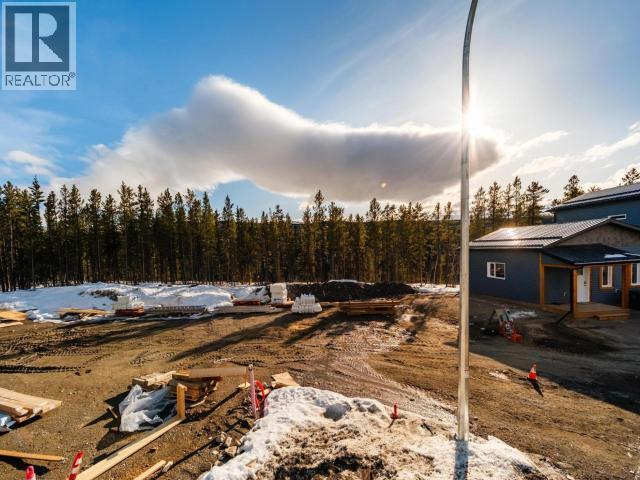 39 Beryl Place, Whitehorse, YT - Outdoor With View