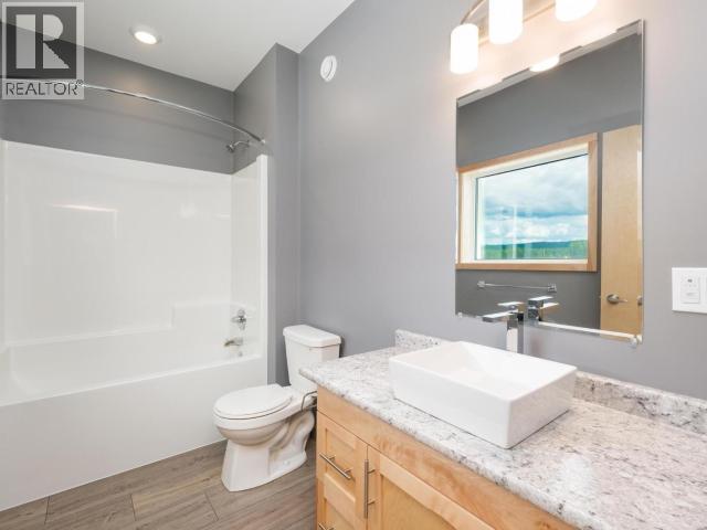 39 Beryl Place, Whitehorse, YT - Indoor Photo Showing Bathroom
