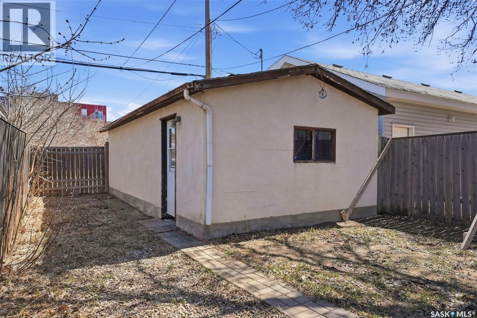 404 D Avenue S, Saskatoon, SK - Outdoor With Exterior