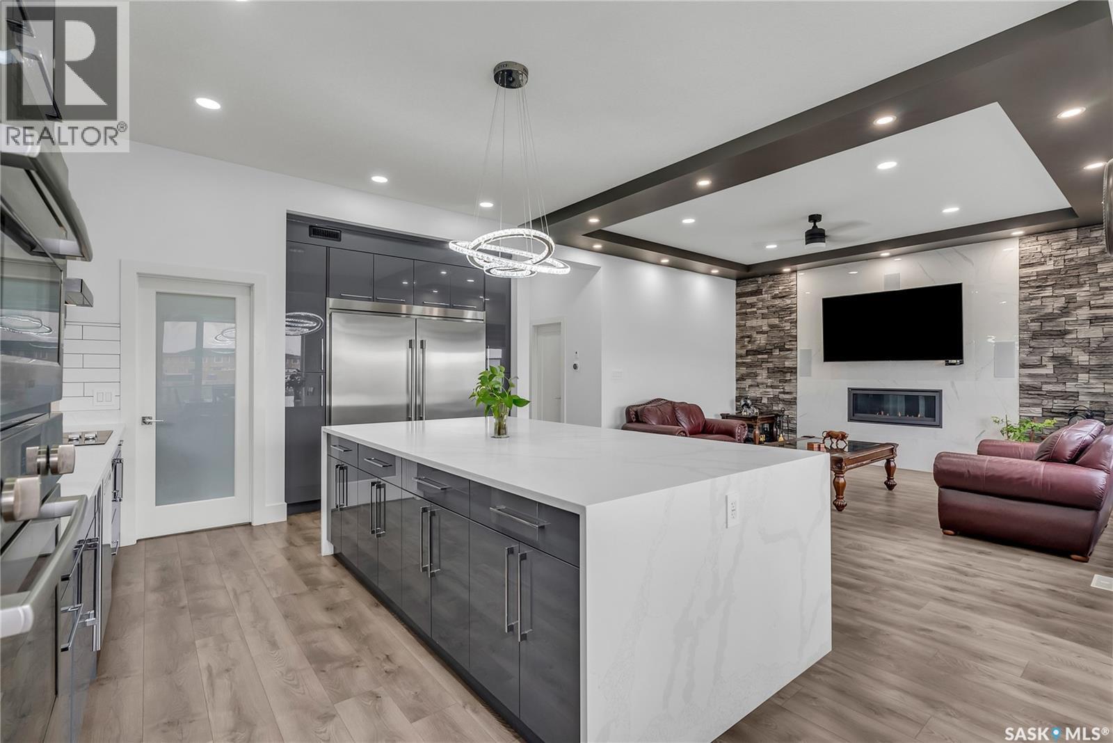 144 Forsey Avenue, Saskatoon, SK - Indoor With Fireplace