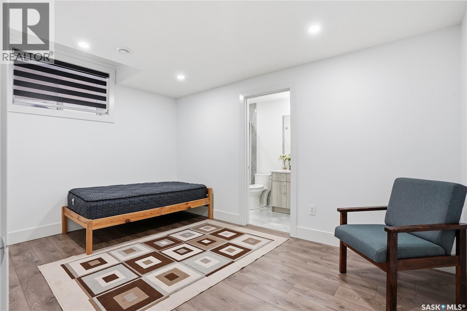 144 Forsey Avenue, Saskatoon, SK - Indoor