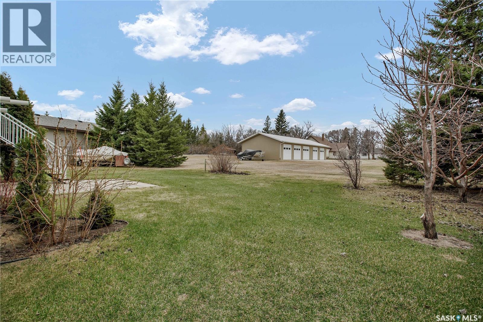 214 Cedar Place, Waldheim, SK - Outdoor