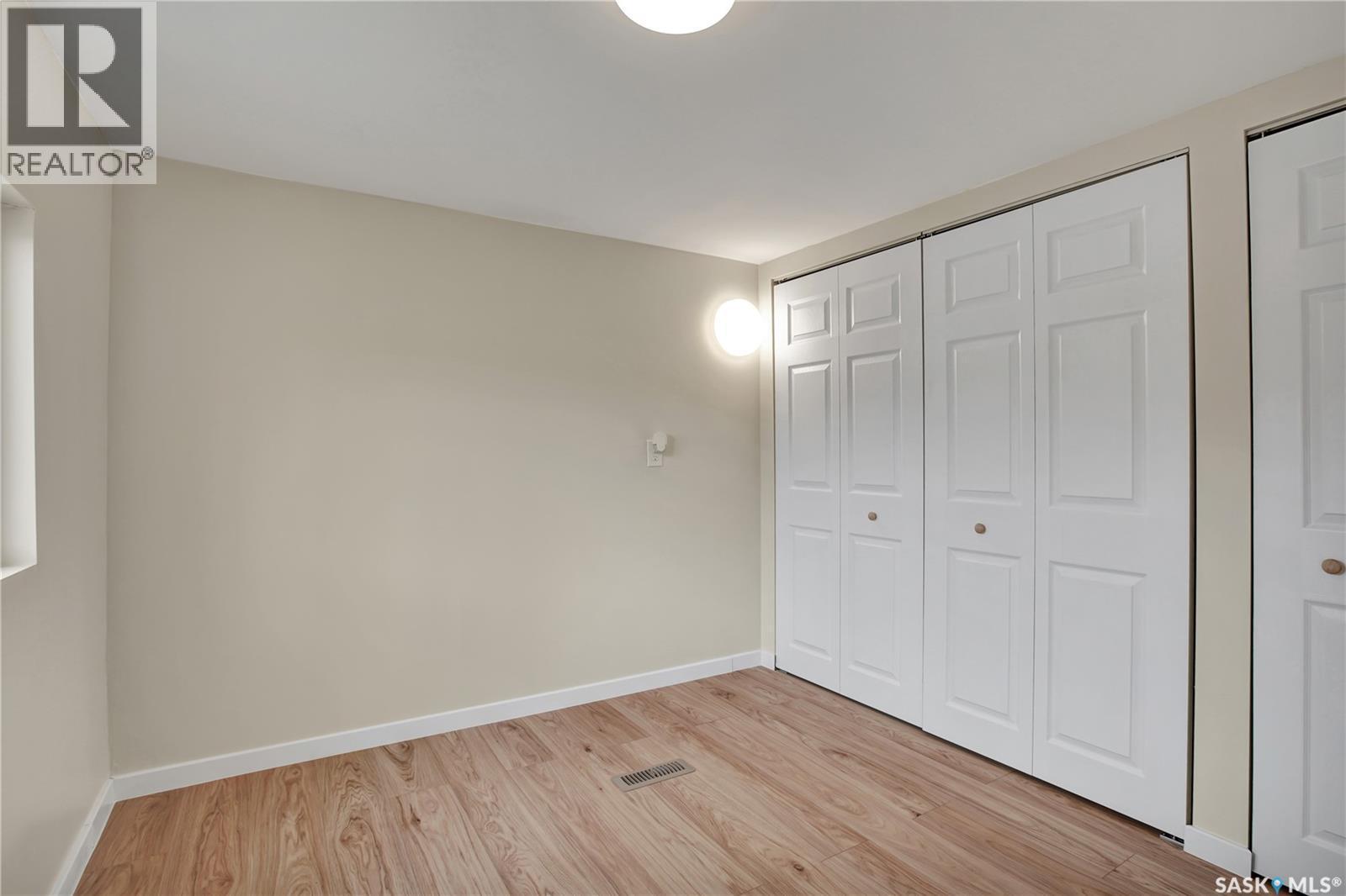 7 321 Dunlop Street, Saskatoon, SK
