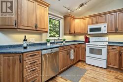 Fully equipped kitchen -