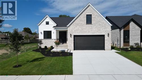 2052 MARION AVENUE  Sarnia, ON N0N 1C0