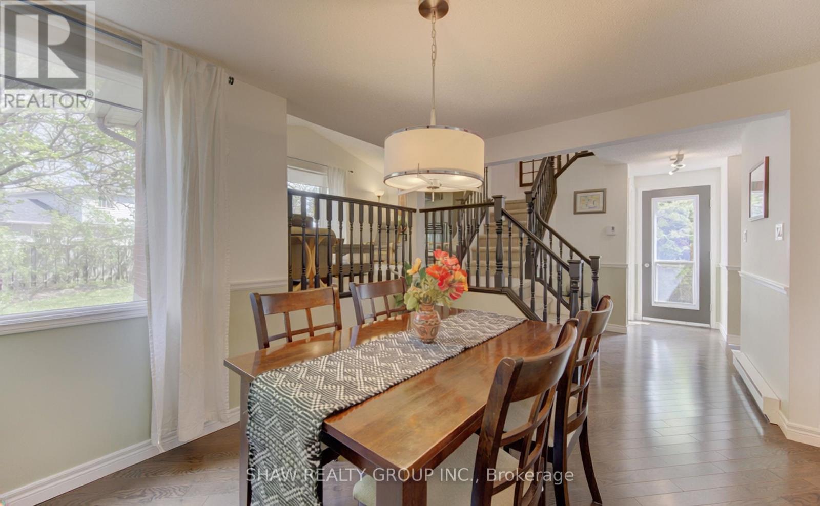 108 Clearwater Crescent, Waterloo, ON - Indoor Photo Showing Dining Room
