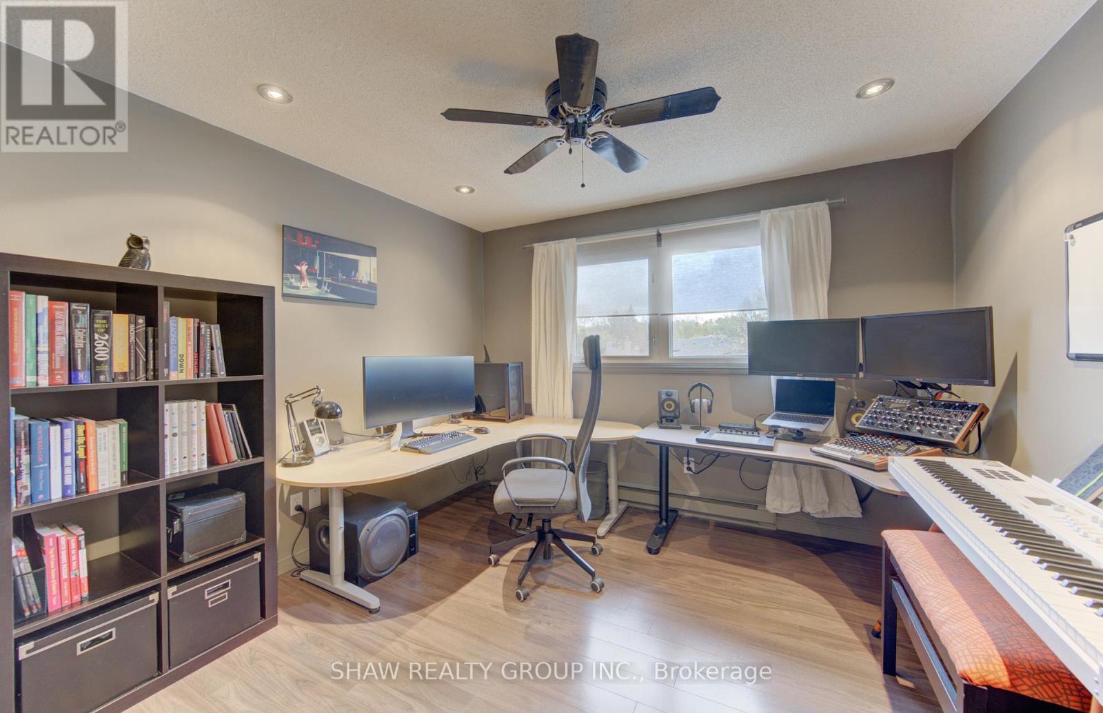 108 Clearwater Crescent, Waterloo, ON - Indoor Photo Showing Office
