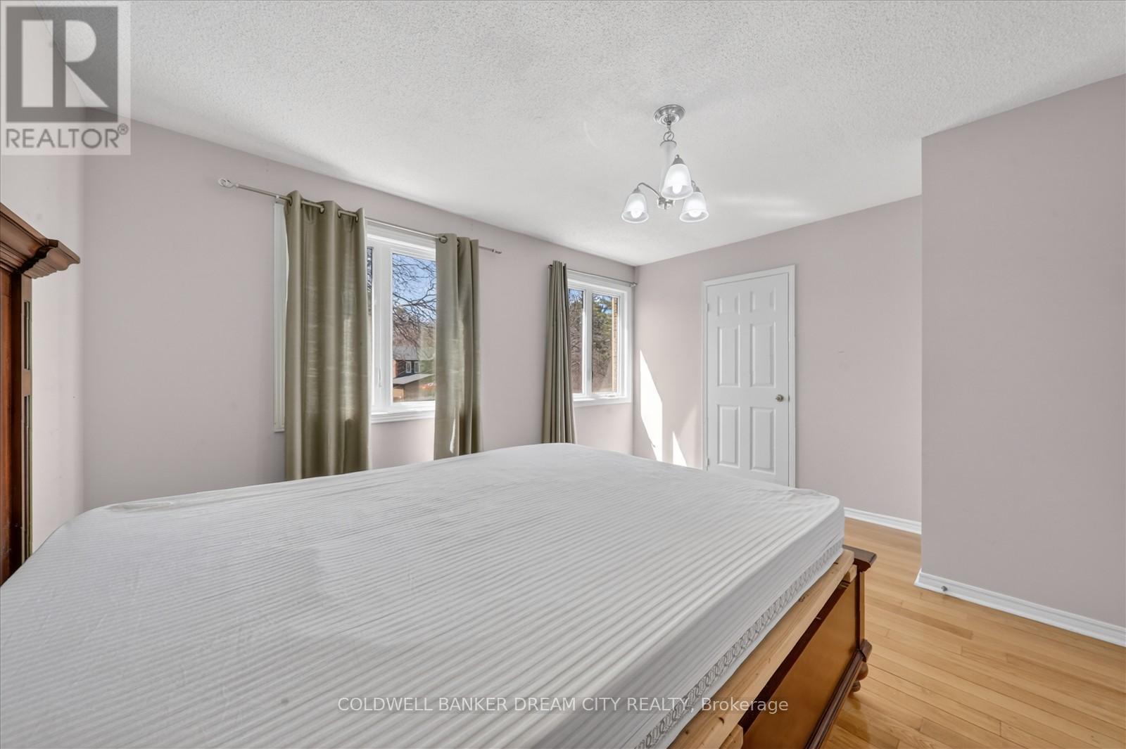 3 Windrush Trail, Toronto, ON - Indoor Photo Showing Bedroom