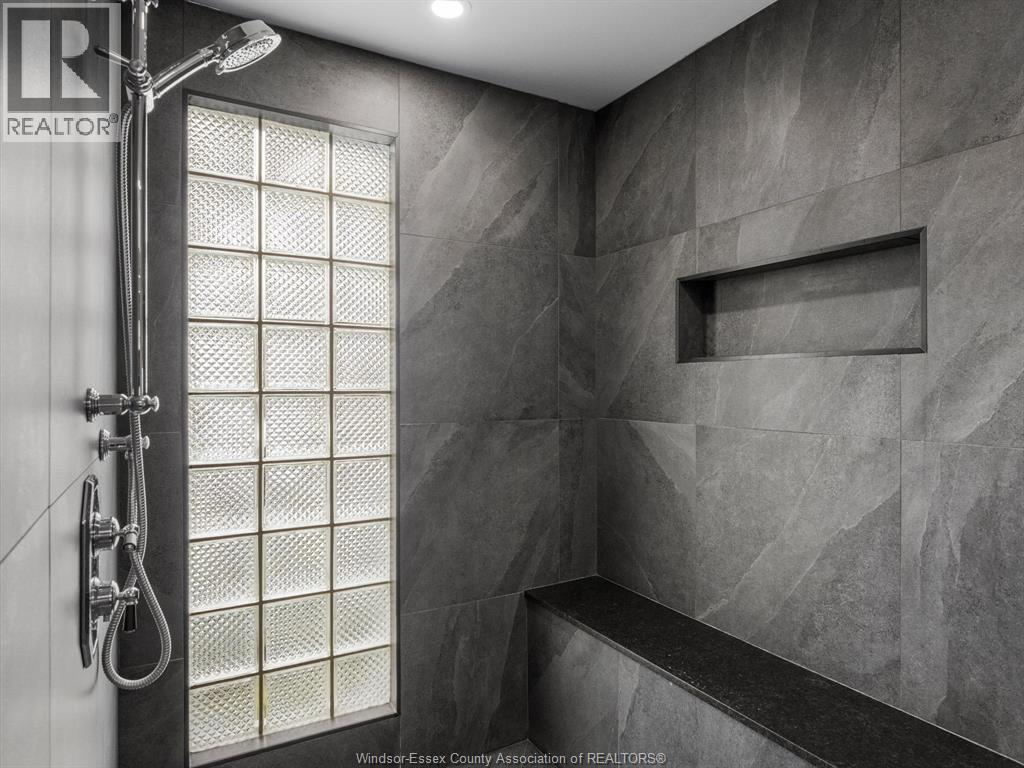 19050 Peninsula Street, Lakeshore, ON - Indoor