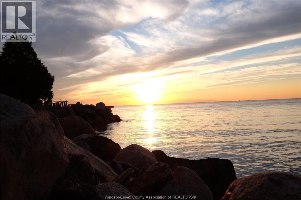 19050 Peninsula Street, Lakeshore, ON - Outdoor With Body Of Water With View