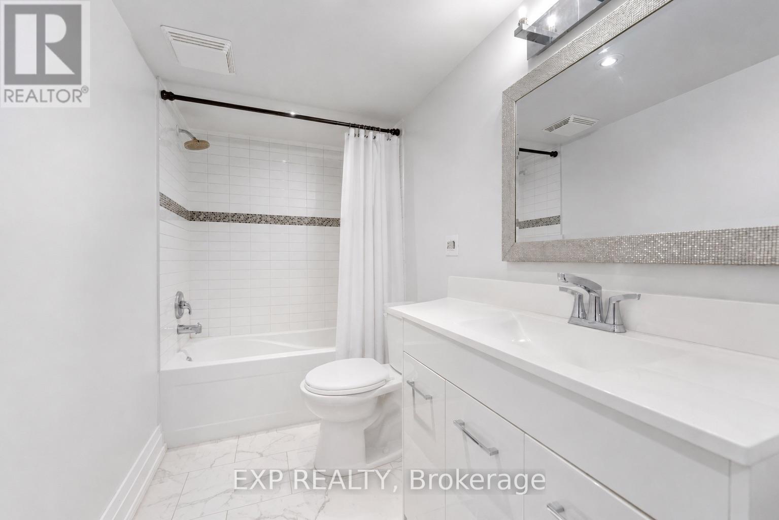 58 Rutledge Road, Mississauga, ON - Indoor Photo Showing Bathroom