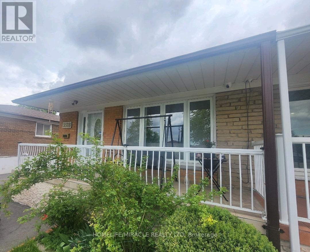 3528 Laddie Crescent, Mississauga, ON - Outdoor With Deck Patio Veranda