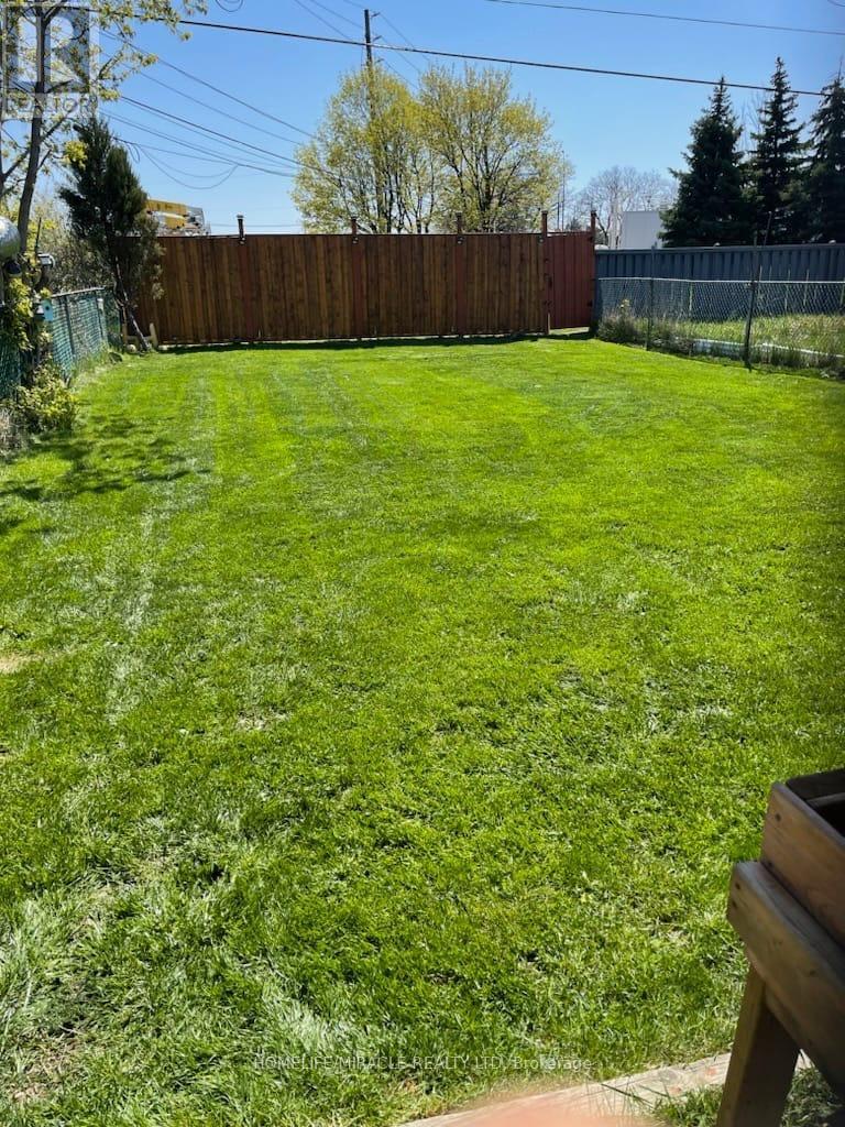 3528 Laddie Crescent, Mississauga, ON - Outdoor