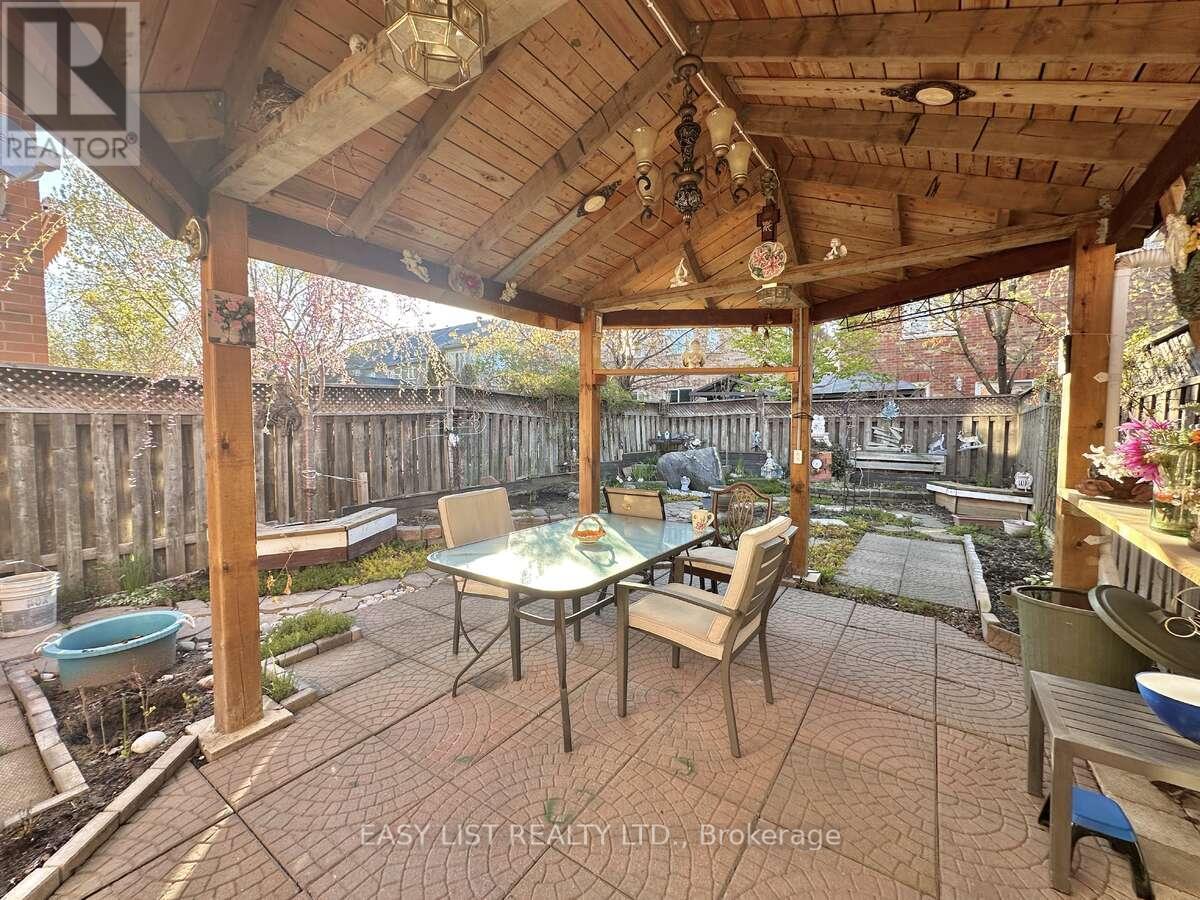 1104 Carding Mill Place, Mississauga, ON - Outdoor With Deck Patio Veranda With Exterior